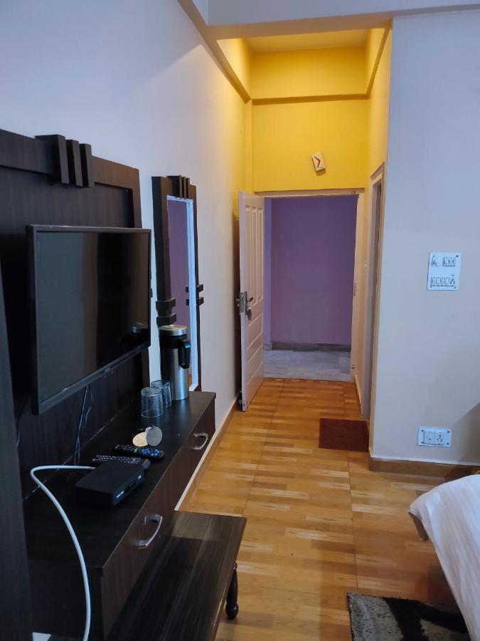 Hotel Uday Palace Joshīmath Esterno foto